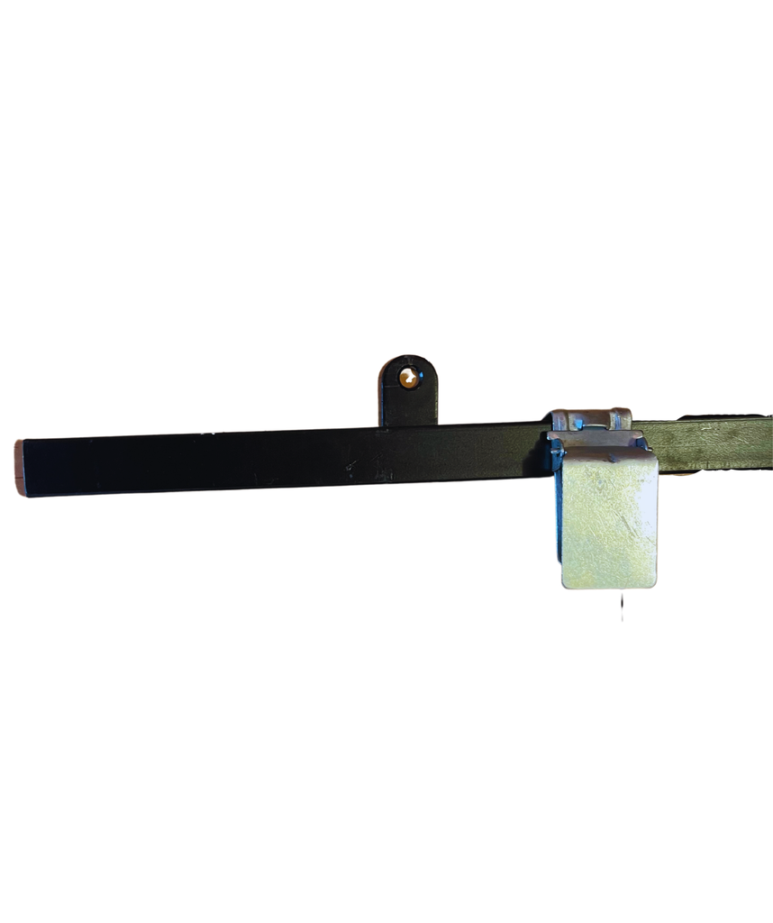 Suport metalic suspendat pe perete, în care se pot expune covoare 160 X 235 CM
